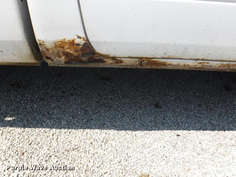 image for item J5675 1999 Dodge Ram 2500 pickup truck