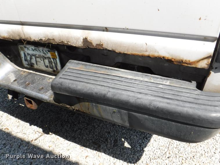 image for item J5675 1999 Dodge Ram 2500 pickup truck