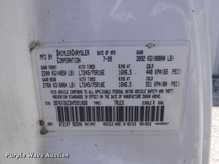 image for item J5675 1999 Dodge Ram 2500 pickup truck