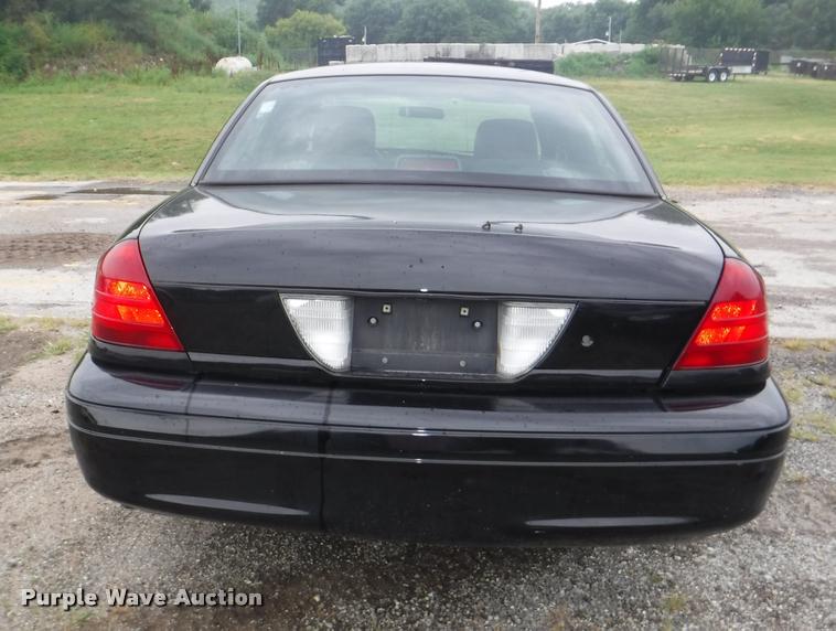 image for item K5928 2011 Ford Crown Victoria Police Interceptor