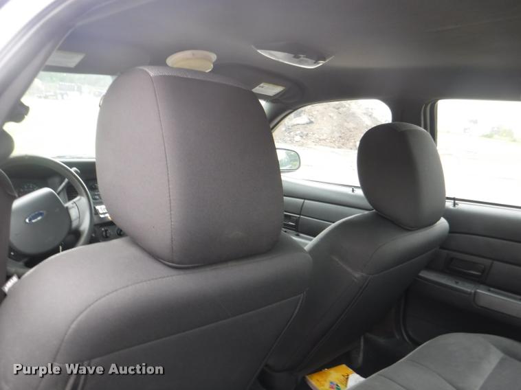 image for item K5928 2011 Ford Crown Victoria Police Interceptor