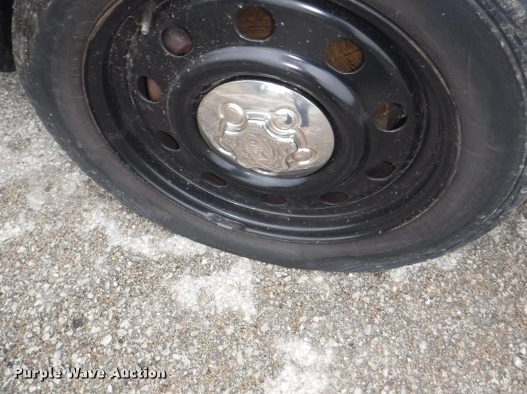 image for item K5928 2011 Ford Crown Victoria Police Interceptor