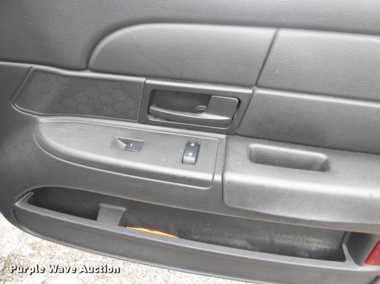 image for item K5928 2011 Ford Crown Victoria Police Interceptor