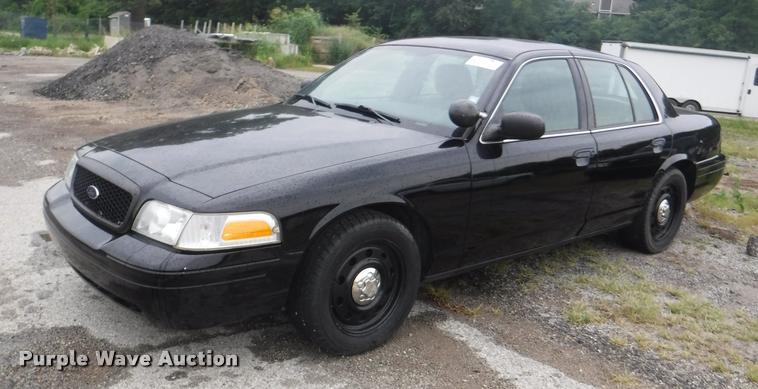 image for item K5929 2011 Ford Crown Victoria Police Interceptor