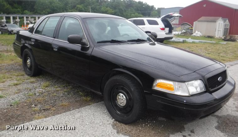 image for item K5929 2011 Ford Crown Victoria Police Interceptor