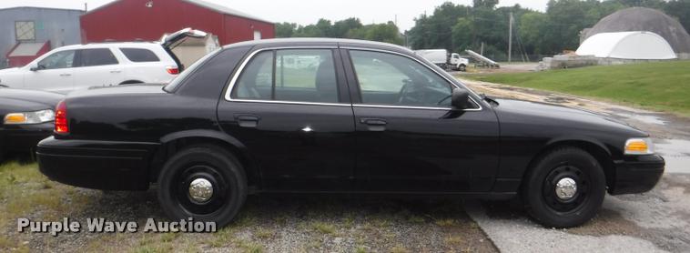 image for item K5929 2011 Ford Crown Victoria Police Interceptor