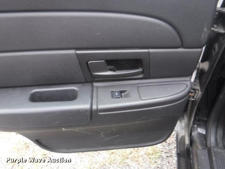 image for item K5929 2011 Ford Crown Victoria Police Interceptor