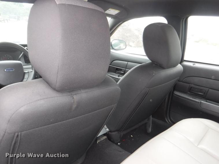 image for item K5929 2011 Ford Crown Victoria Police Interceptor