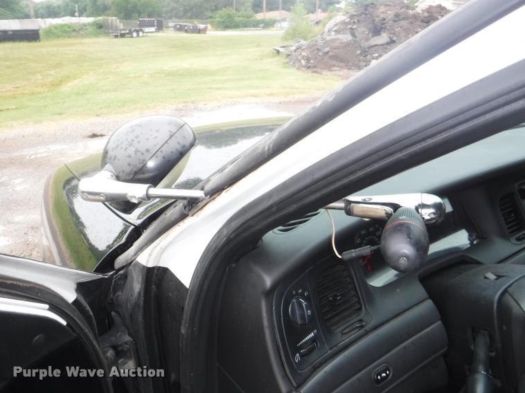 image for item K5929 2011 Ford Crown Victoria Police Interceptor