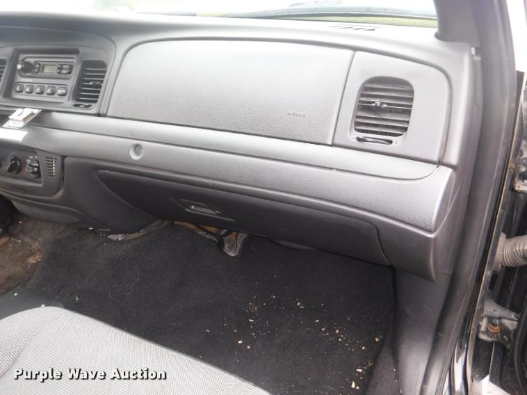 image for item K5929 2011 Ford Crown Victoria Police Interceptor