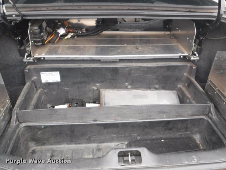 image for item K5929 2011 Ford Crown Victoria Police Interceptor