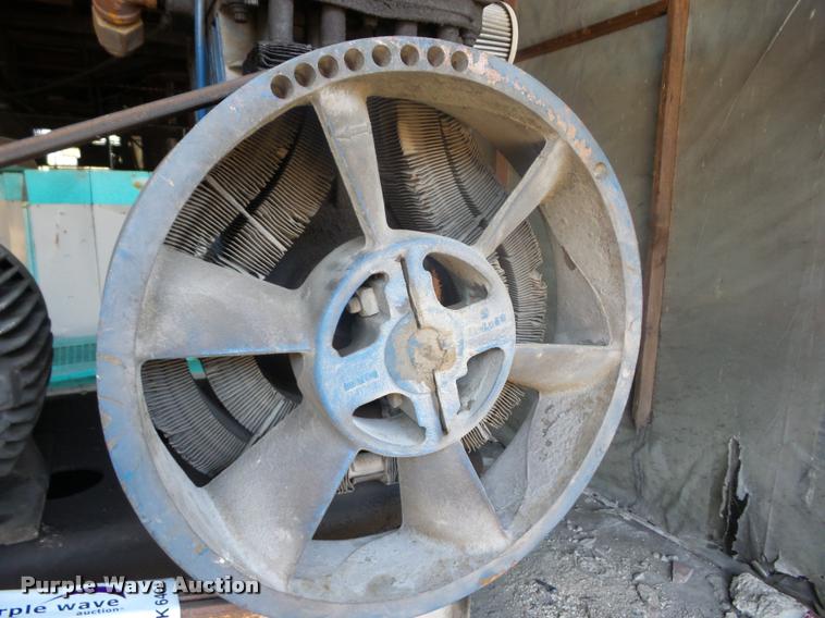 image for item K6464 Quincy 390 air compressor