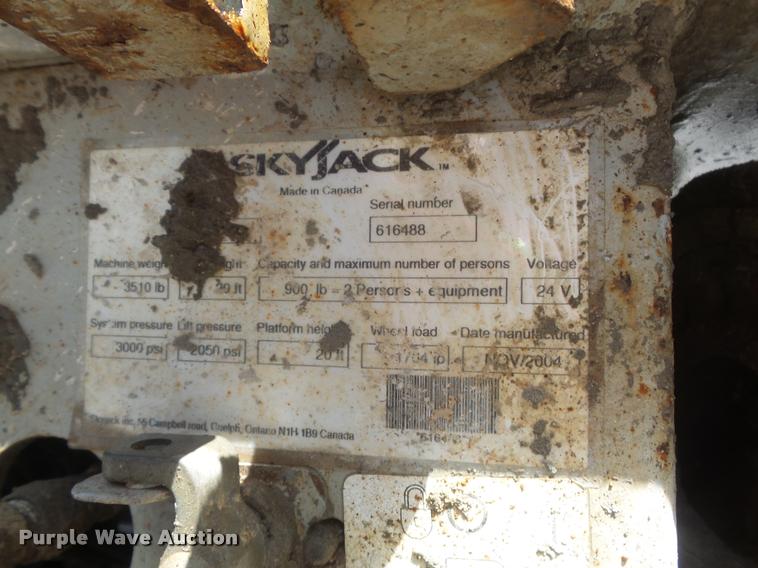 image for item K7539 2005 Skyjack SJ III 3220 scissor lift