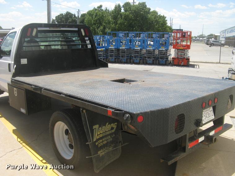 image for item L2309 2009 Ford F450 XL Super Duty flatbed truck