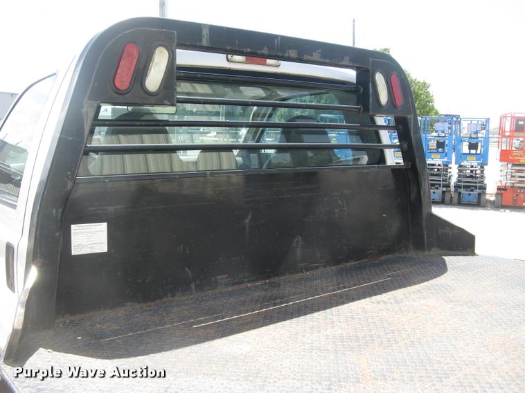 image for item L2309 2009 Ford F450 XL Super Duty flatbed truck