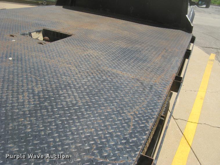 image for item L2309 2009 Ford F450 XL Super Duty flatbed truck