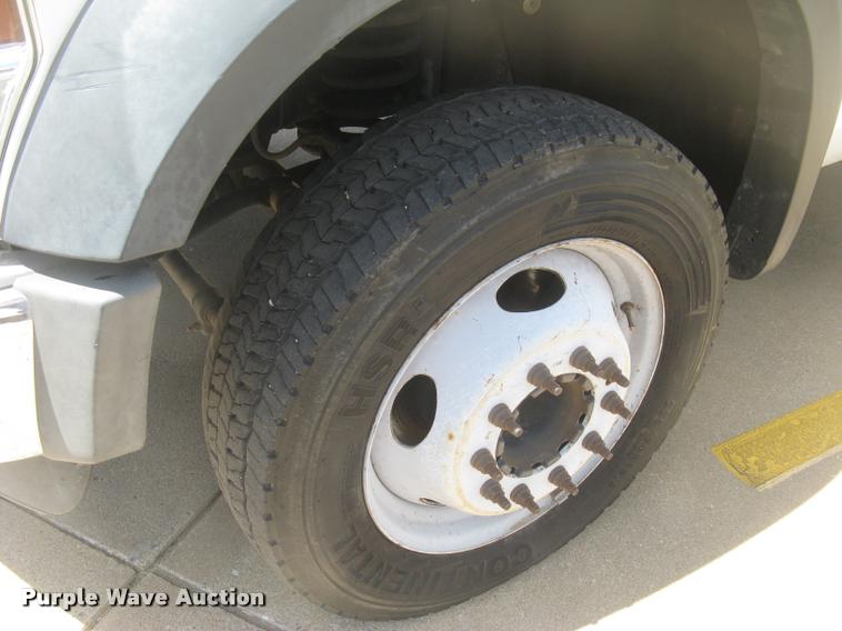 image for item L2309 2009 Ford F450 XL Super Duty flatbed truck