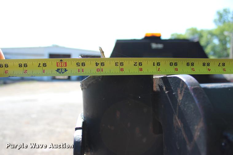 image for item L3179 2000 Ford F550 XL dump truck