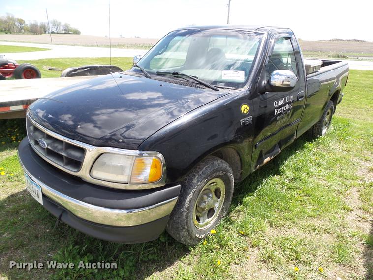 image for item L5543 2001 Ford F150 pickup truck