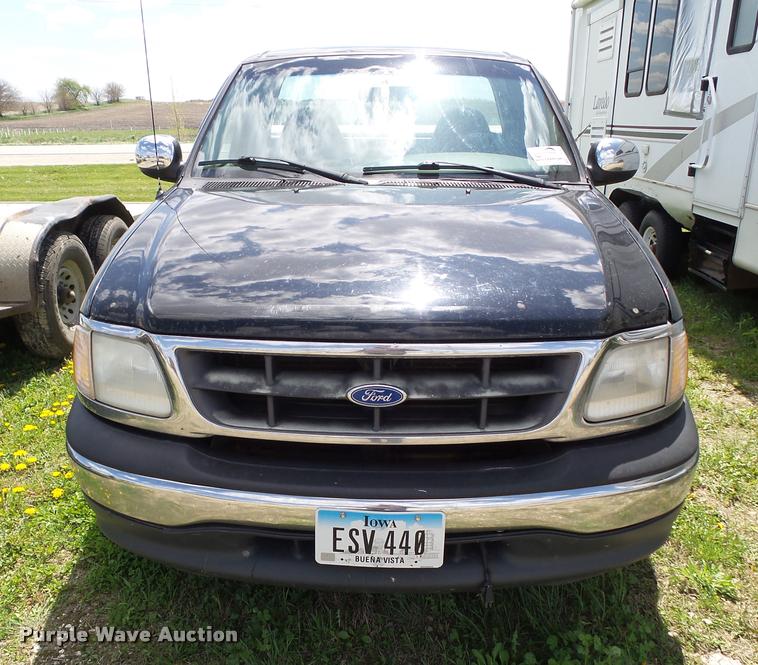 image for item L5543 2001 Ford F150 pickup truck