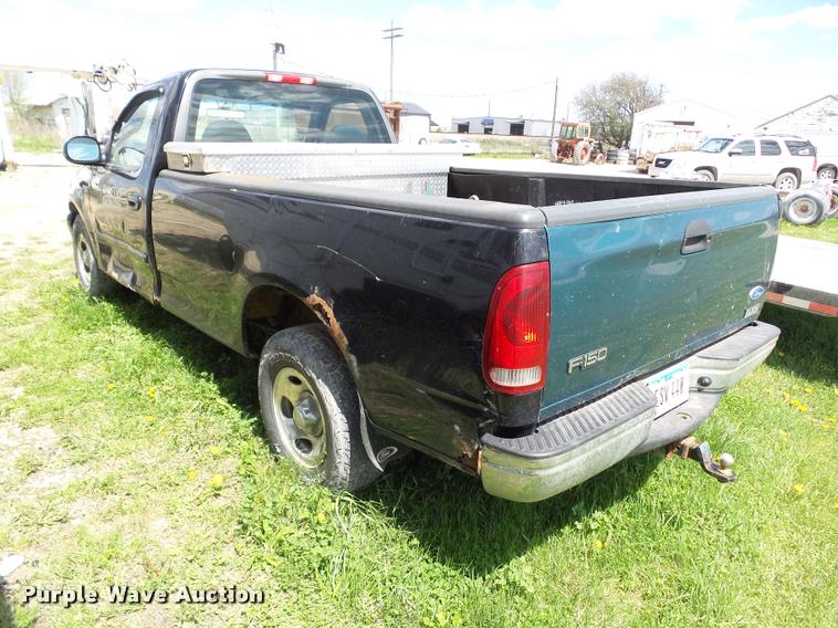 image for item L5543 2001 Ford F150 pickup truck