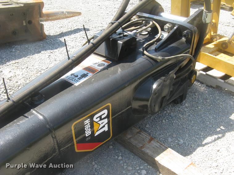 image for item AR9775 2011 Caterpillar H160DS roll-out hydraulic hammer
