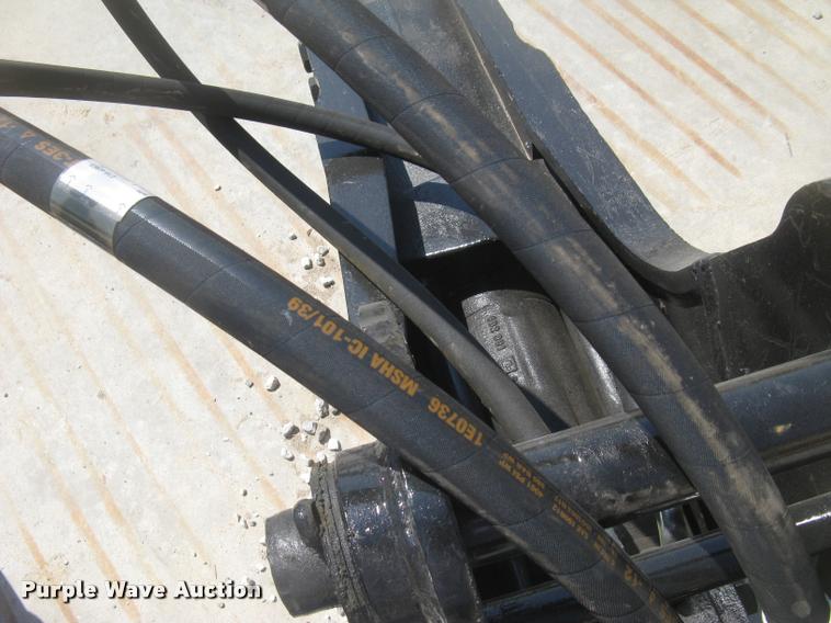 image for item AR9776 2011 Caterpillar H90C hydraulic hammer