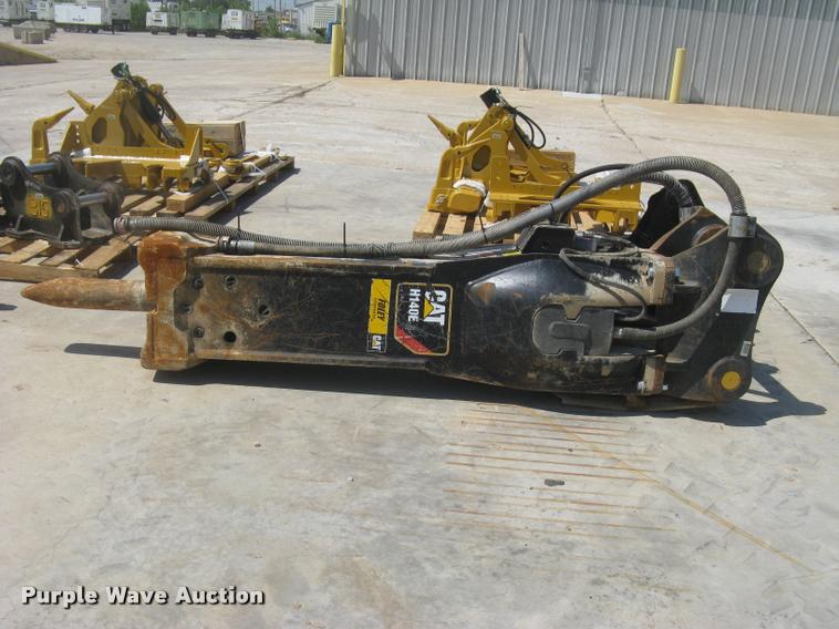 image for item AR9777 2013 Caterpillar H140ES roll-out hydraulic hammer