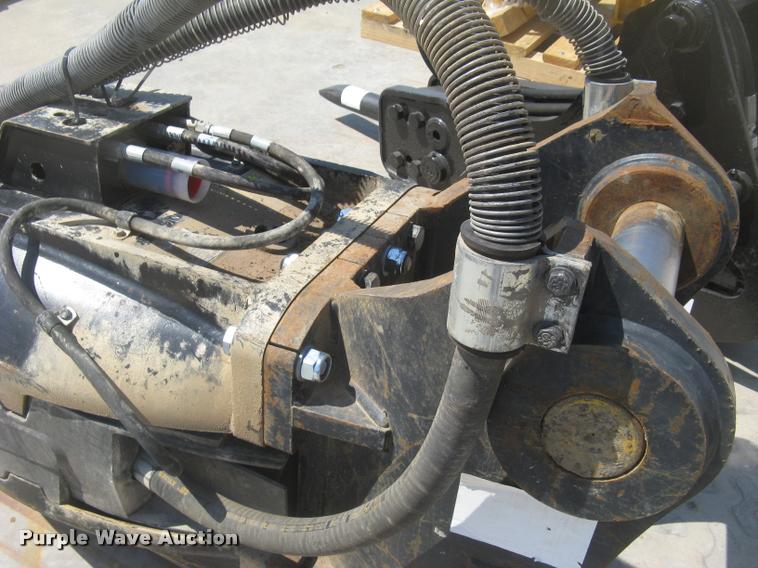 image for item AR9777 2013 Caterpillar H140ES roll-out hydraulic hammer