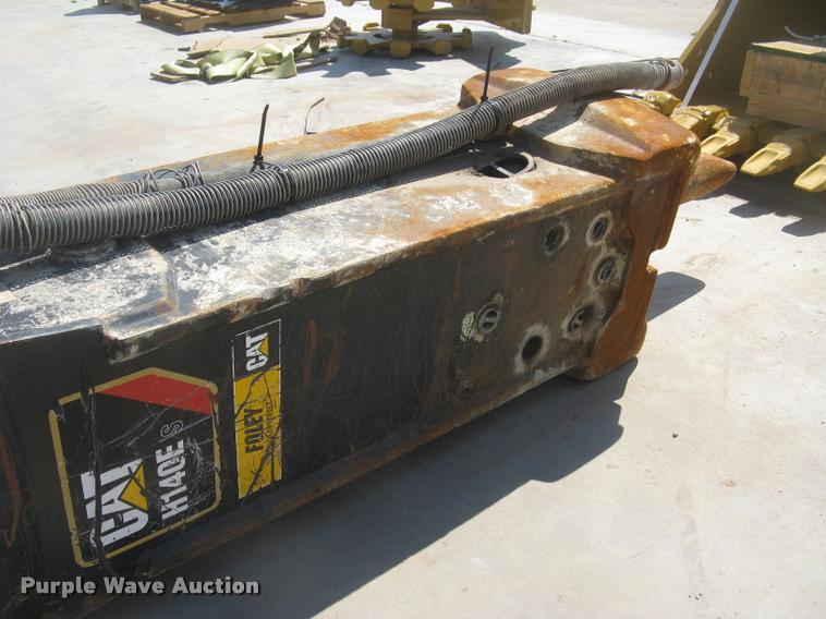 image for item AR9777 2013 Caterpillar H140ES roll-out hydraulic hammer