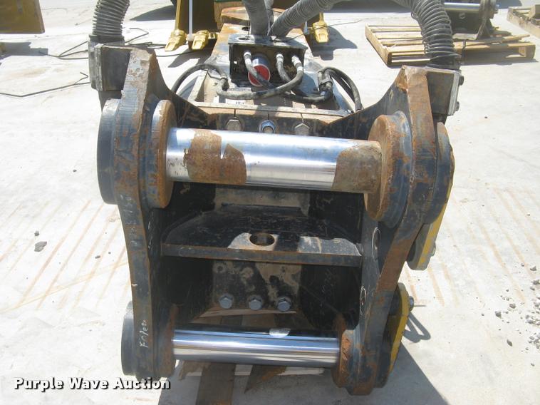 image for item AR9777 2013 Caterpillar H140ES roll-out hydraulic hammer