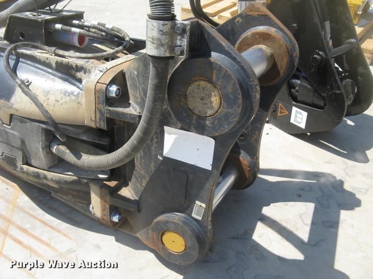 image for item AR9777 2013 Caterpillar H140ES roll-out hydraulic hammer