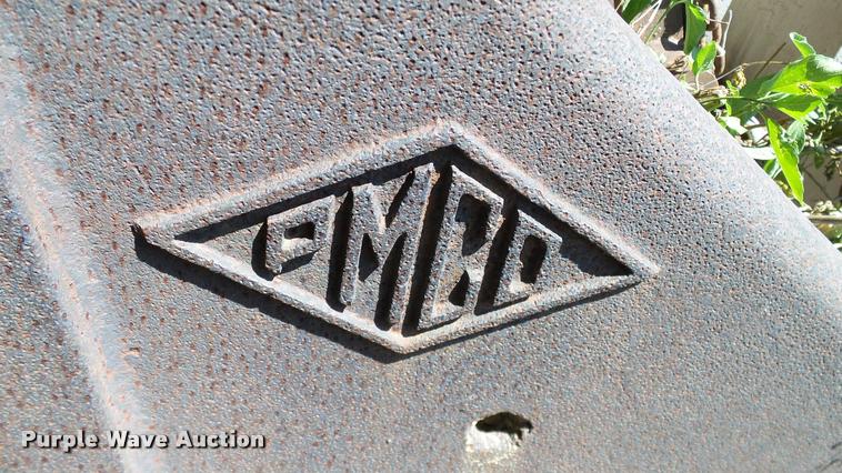 image for item BG9030 (2) clamshell buckets