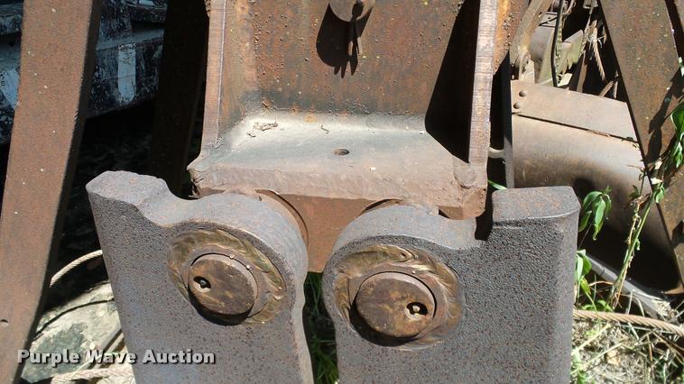 image for item BG9030 (2) clamshell buckets