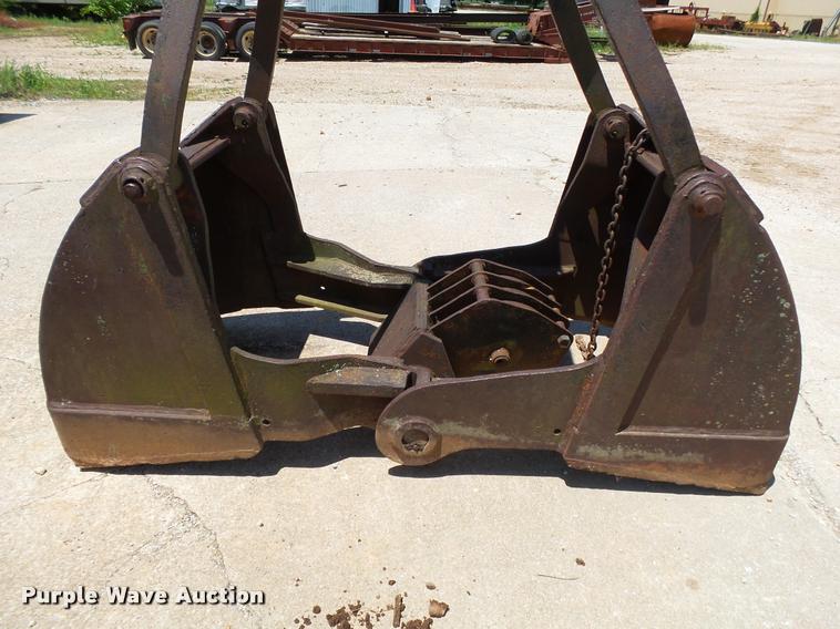 image for item BG9030 (2) clamshell buckets