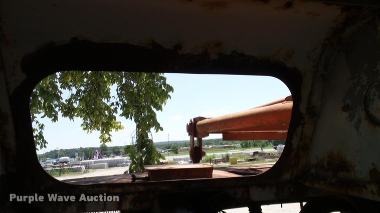 image for item BG9031 1965 Insley M crane