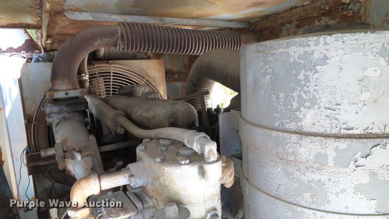 image for item BG9031 1965 Insley M crane