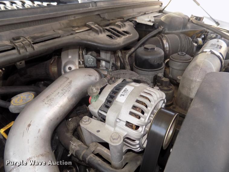 image for item DA3042 2005 Ford F450 XL Super Duty flatbed truck