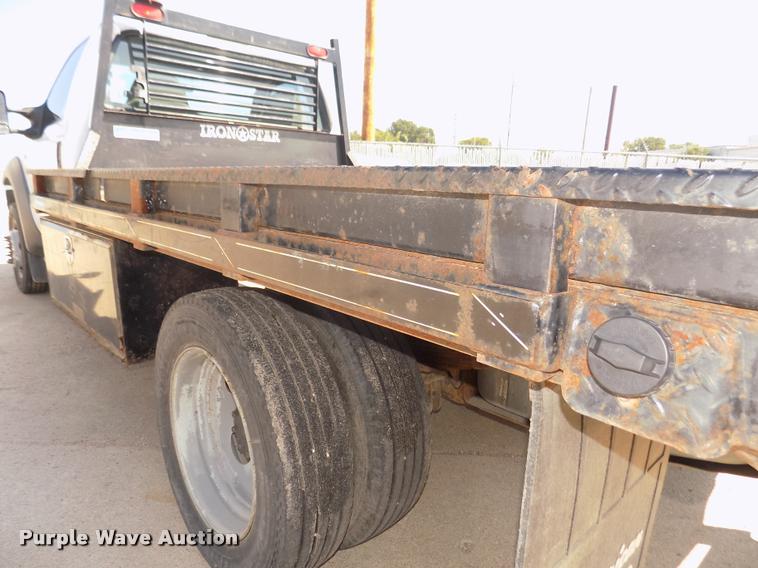image for item DA3042 2005 Ford F450 XL Super Duty flatbed truck