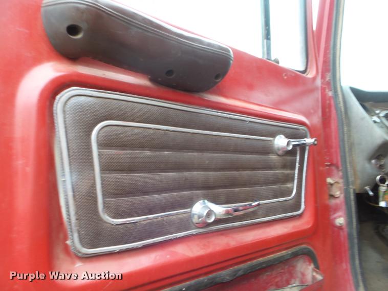 image for item DA5090 1972 Ford L9000 dump truck