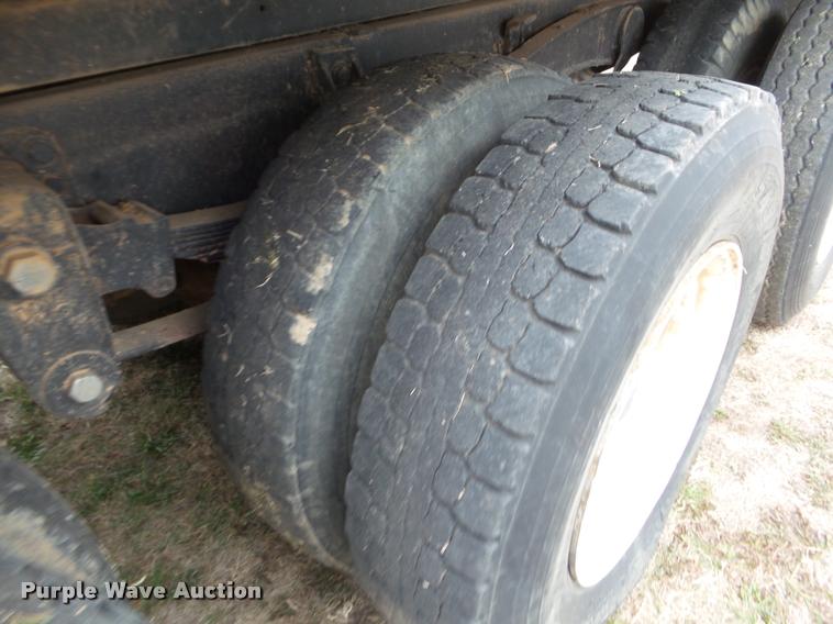 image for item DA5090 1972 Ford L9000 dump truck