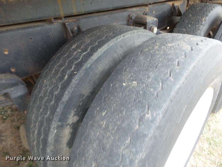 image for item DA5090 1972 Ford L9000 dump truck