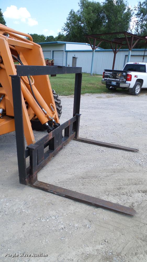 image for item DA6826 SkyTrak 4030 telehandler