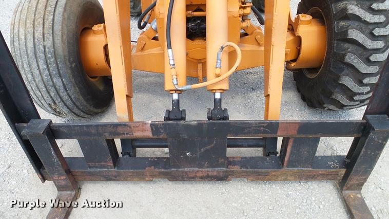 image for item DA6826 SkyTrak 4030 telehandler