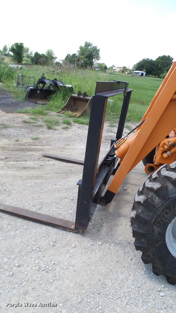 image for item DA6826 SkyTrak 4030 telehandler