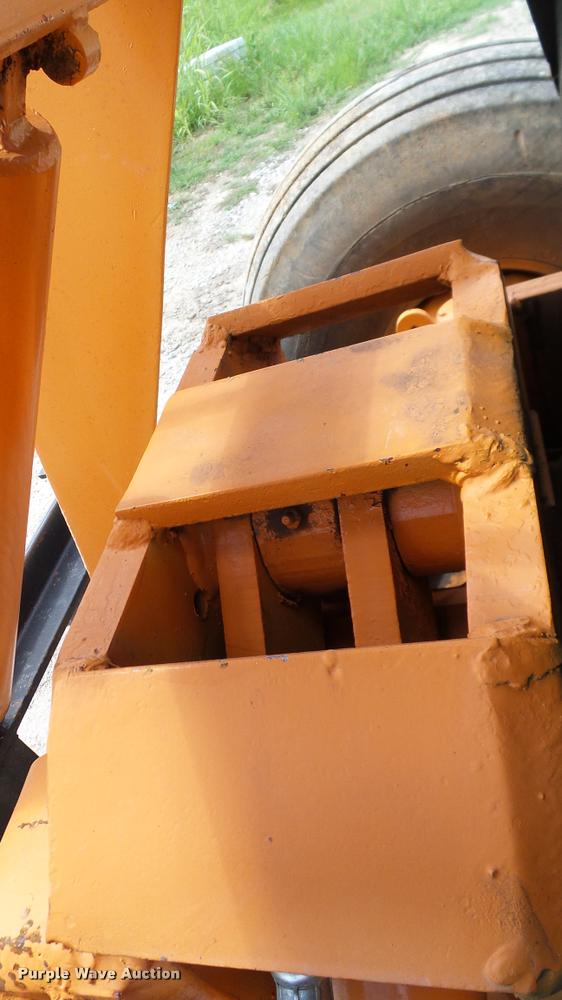 image for item DA6826 SkyTrak 4030 telehandler