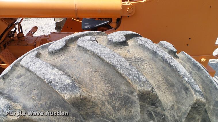 image for item DA6826 SkyTrak 4030 telehandler