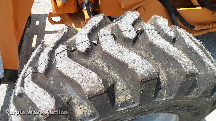 image for item DA6826 SkyTrak 4030 telehandler