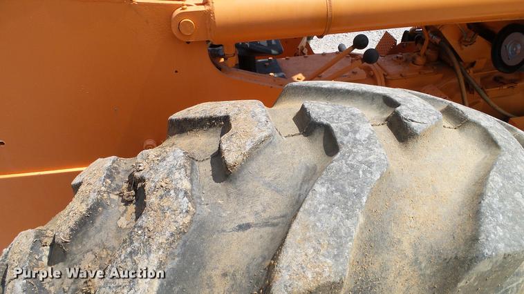 image for item DA6826 SkyTrak 4030 telehandler