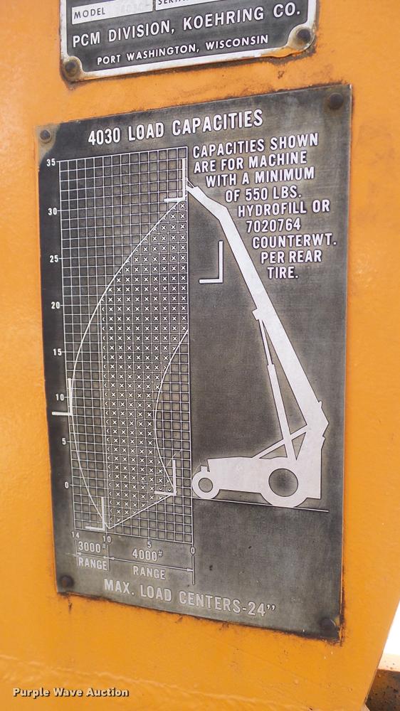 image for item DA6826 SkyTrak 4030 telehandler